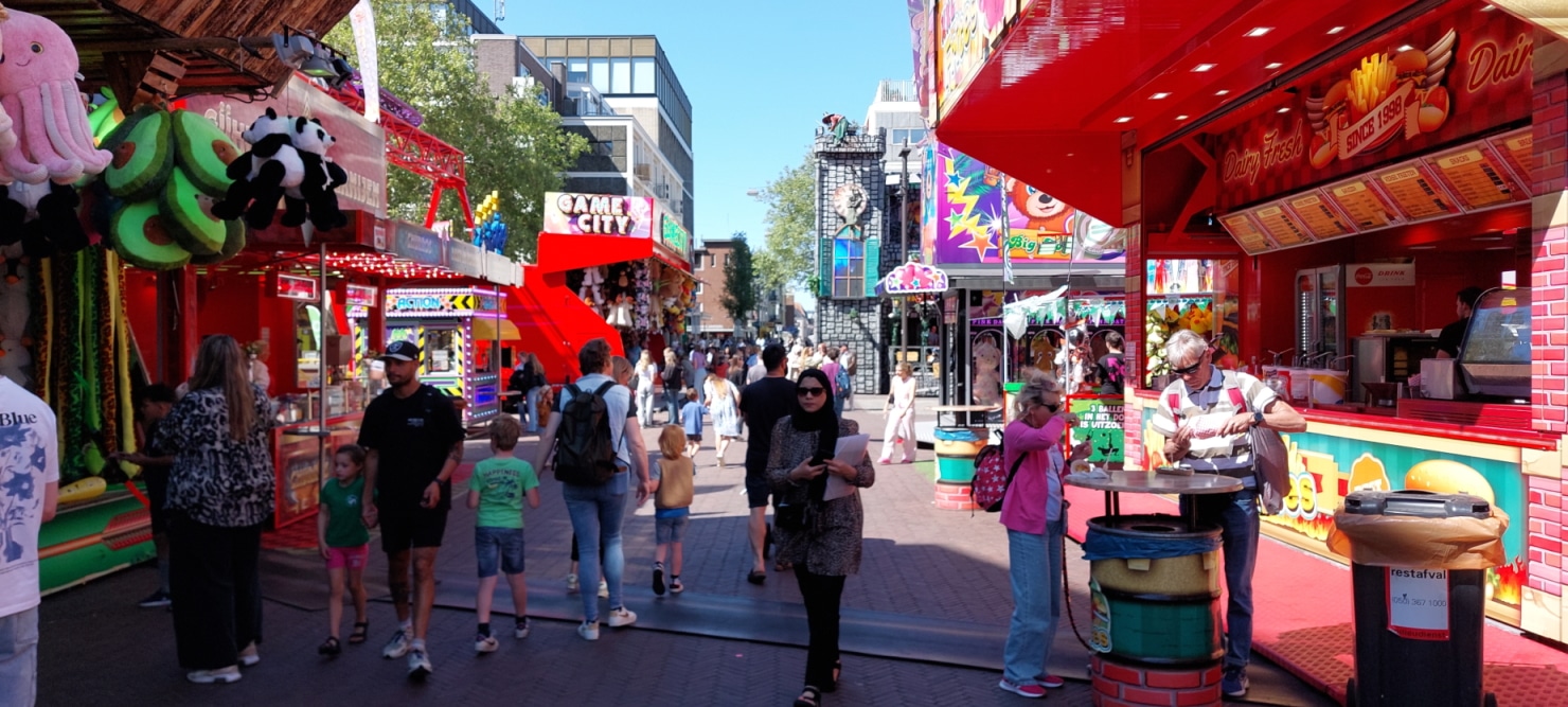Meikermis in Groningen op een zonnige dag