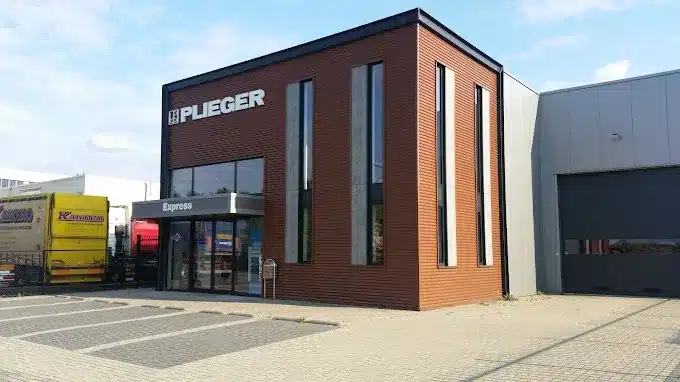 Plieger Woerden