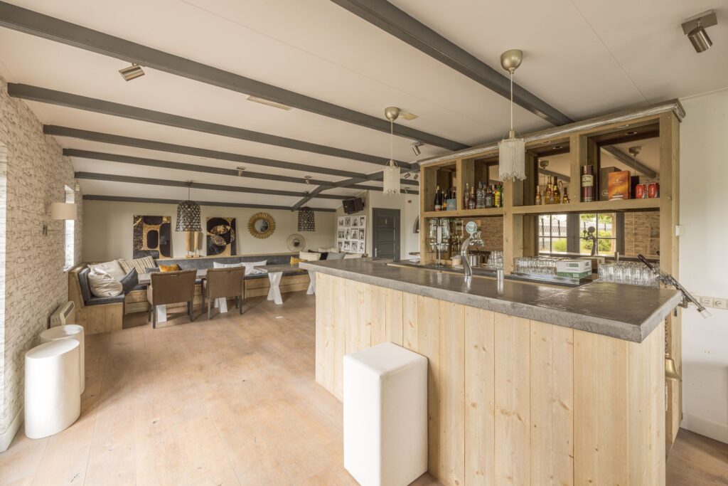 Cafe Lijnderdijk 180