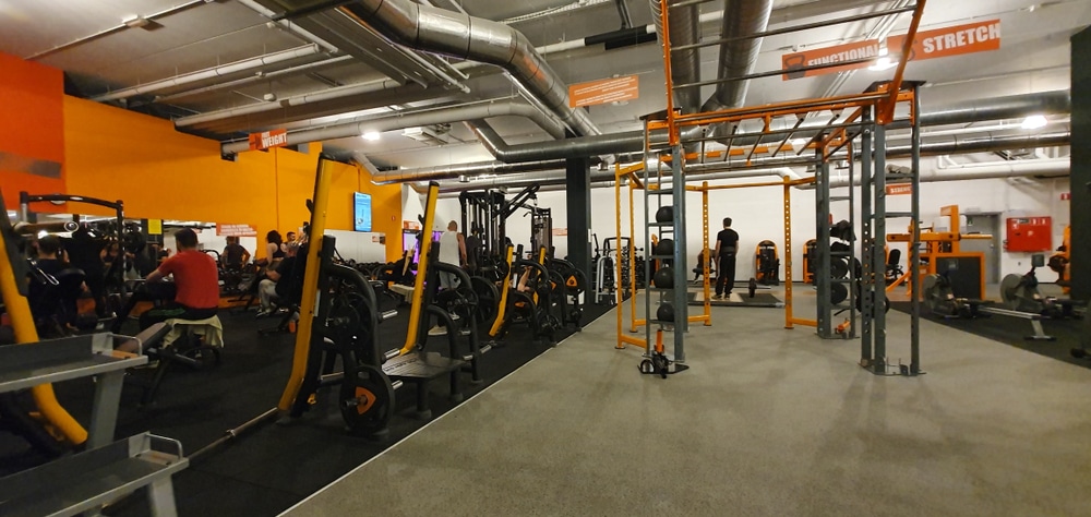 Exercise machines in Basic-Fit - Fitness at Tongeren city