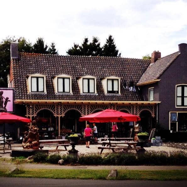 Entree betaalbare Woon- kleding winkel koffie en theehuis