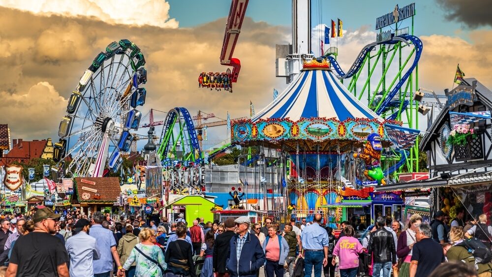 typische kermisrit op het Theresienwiese oktoberfest