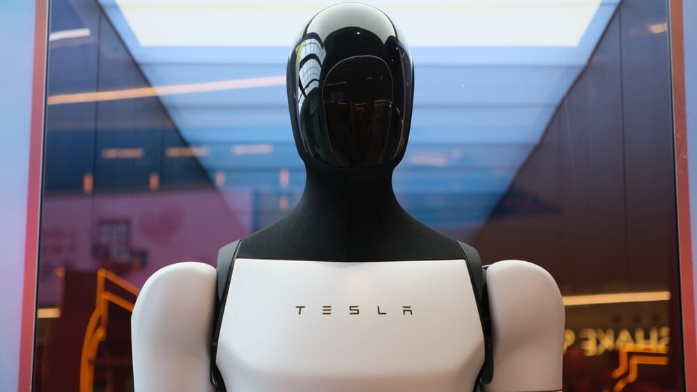 Tesla-robot (Tesla-bot) Optimus 