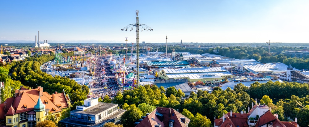 beroemde reuzenrad op het Oktoberfest in München
