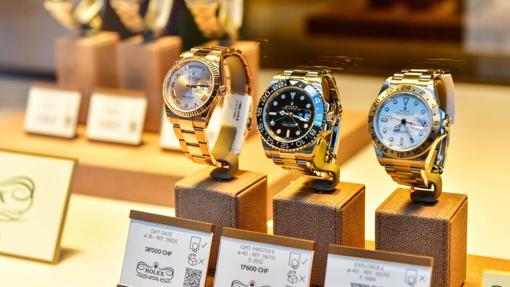 Zwitserse horloge-exporten kelderen wereldwijd in augustus