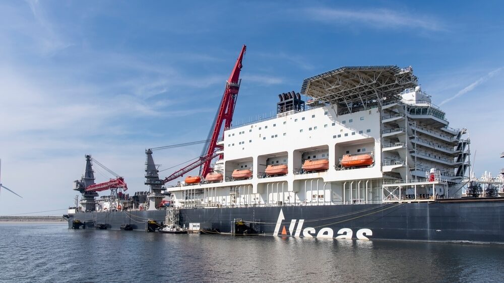 Allseas construction vessel and crane ship is the worlds largest vessel by gross tonnage